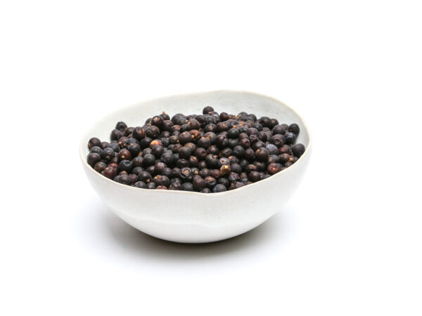 Wacholderbeeren ganz